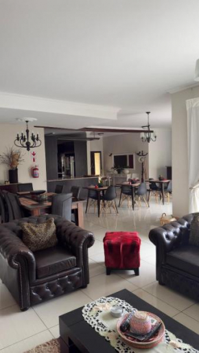 Cora's Boutique Bed & Breakfast